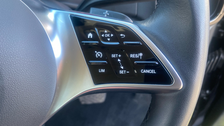 Mercedes-Benz Vito Tourer L3 Diesel Rwd 116 CDI Select 9-Seater 9G-Tronic